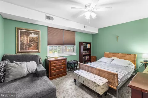 Bedroom - 800 South Ave #B-11, Secane, PA 19018 photo 1 of 4