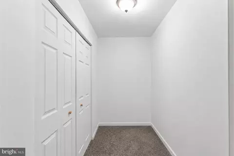 Entry Way - 800 South Ave #B-11, Secane, PA 19018 photo 2 of 2
