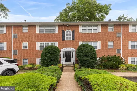 800 South Ave #B-11, Secane, PA 19018