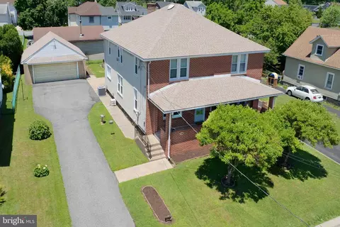 1122 Galbraith Ave, Chichester, PA 19061