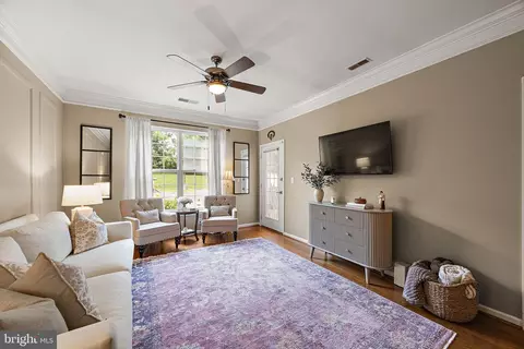 6100 Lydia Hollow Dr, Glen Mills, PA 19342