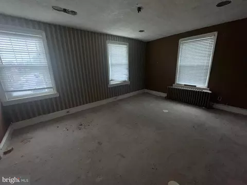 1408 E 11th St, Eddystone, PA 19022 photo 9
