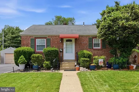 716 Howard Ave, Havertown, PA 19083