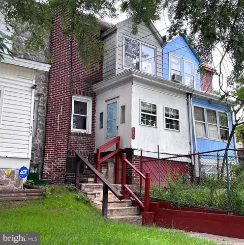 310 W 15th St, Chester, PA 19013