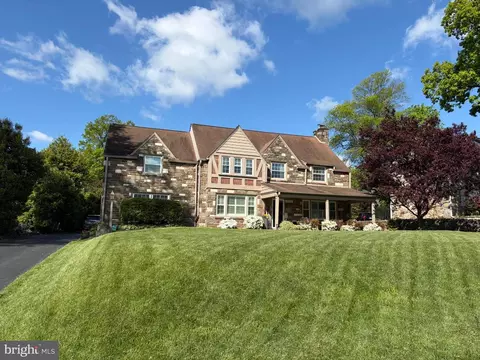 102 N Lexington Ave, Havertown, PA 19083