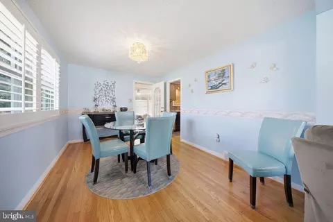 Dining - 855 Rhoads Dr, Springfield, PA 19064 photo 2 of 2