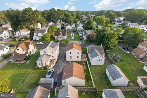 View/Area - 215 Ash Rd, Wallingford, PA 19086 photo 5 of 5