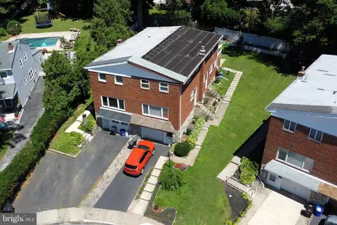 221 Juniper Rd, Havertown, PA 19083