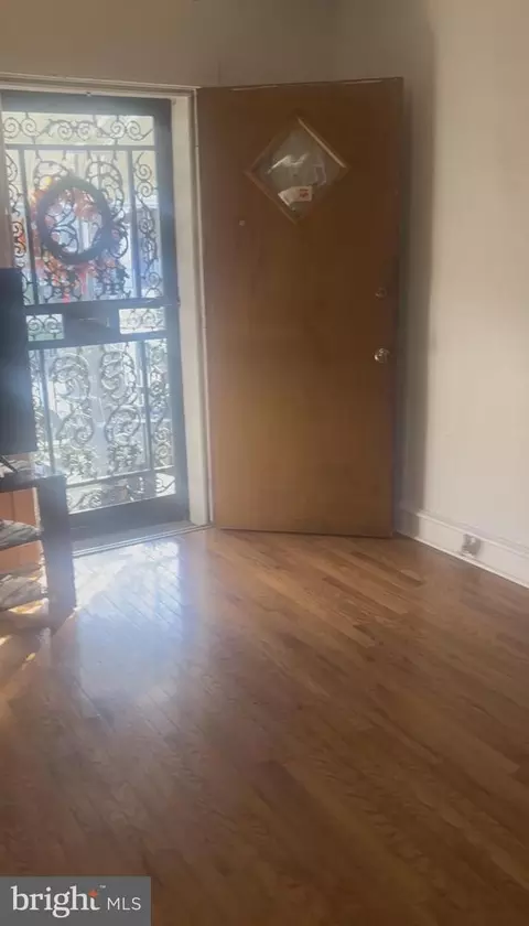 Entry Way - 303 Margate Rd, Darby, PA 19082 photo 1 of 7