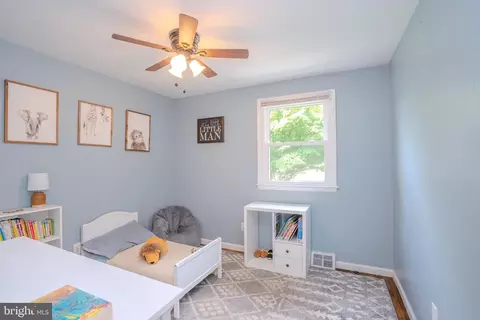 Bedroom - 697 Cherry Tree Rd, Chichester, PA 19014 photo 3 of 5