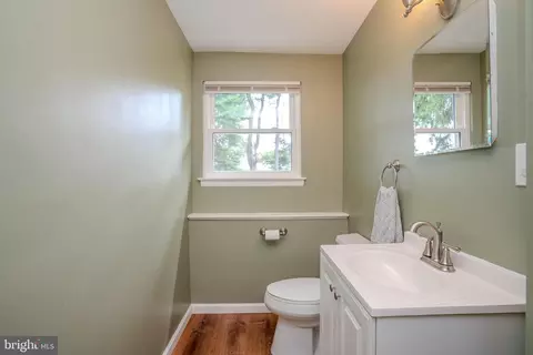 Bath - 697 Cherry Tree Rd, Chichester, PA 19014 photo 3 of 3