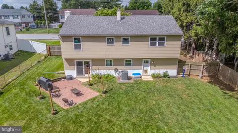 View/Area - 697 Cherry Tree Rd, Chichester, PA 19014 photo 14 of 15