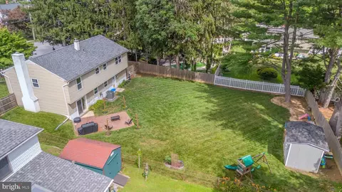 View/Area - 697 Cherry Tree Rd, Chichester, PA 19014 photo 12 of 15