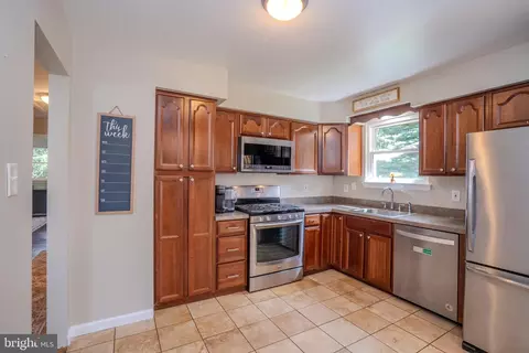 Kitchen - 697 Cherry Tree Rd, Chichester, PA 19014 photo 1 of 2