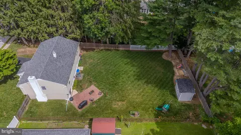 View/Area - 697 Cherry Tree Rd, Chichester, PA 19014 photo 11 of 15