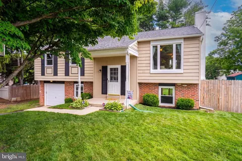 Exterior - 697 Cherry Tree Rd, Chichester, PA 19014 photo 3 of 10