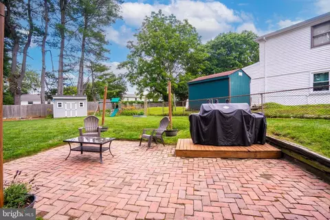 Exterior - 697 Cherry Tree Rd, Chichester, PA 19014 photo 7 of 10