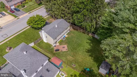 View/Area - 697 Cherry Tree Rd, Chichester, PA 19014 photo 1 of 15
