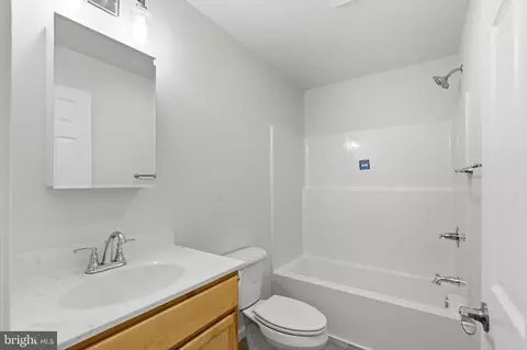 Bath - 12 Market Ln, Marcus Hook, PA 19061 photo 1 of 1