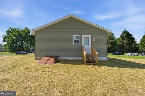 Other - 12 Market Ln, Marcus Hook, PA 19061 photo 7 of 8