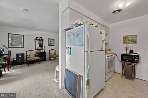 Entry Way - 412 N Wayne Ave #208, Wayne, PA 19087 photo 1 of 1