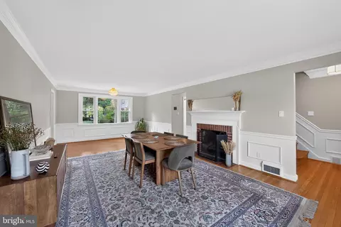Dining - 100 E Rose Valley Rd, Wallingford, PA 19086 photo 1 of 4