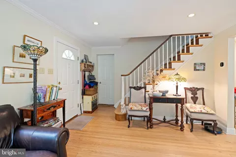 Entry Way - 336 Overhill Rd, Wayne, PA 19087 photo 6 of 9