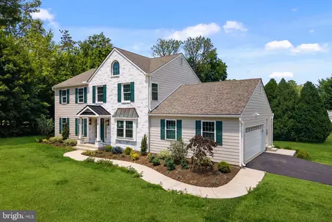 2 Barrister Ct, Haverford, PA 19041