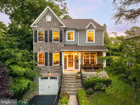 716 Beechwood Dr, Havertown, PA 19083