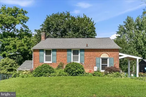 5117 Pontiac Rd, Drexel Hill, PA 19026