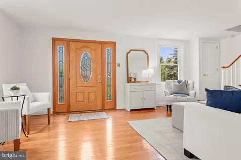 Entry Way - 393 Grange Rd, Wayne, PA 19087 photo 2 of 3