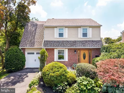 Exterior - 393 Grange Rd, Wayne, PA 19087 photo 4 of 4