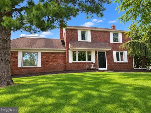 2600 Wendy Rd, Havertown, PA 19083