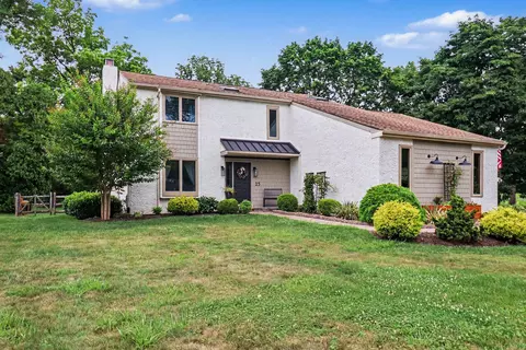 25 E Knowlton Rd, Media, PA 19063