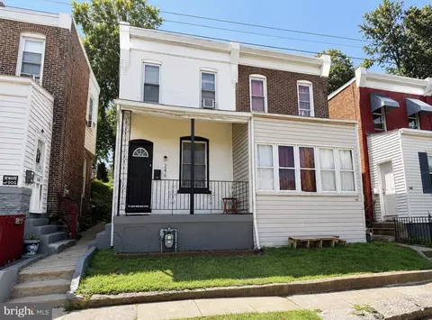 246 Mill St, Darby, PA 19023