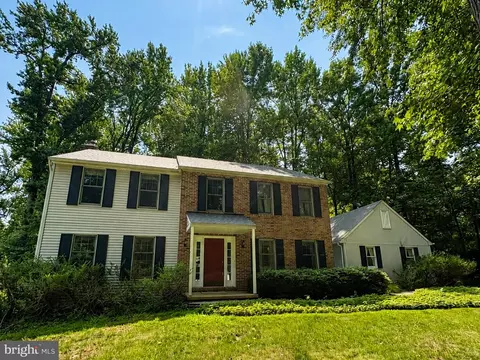 1137 Red Oak Dr, Garnet Valley, PA 19060