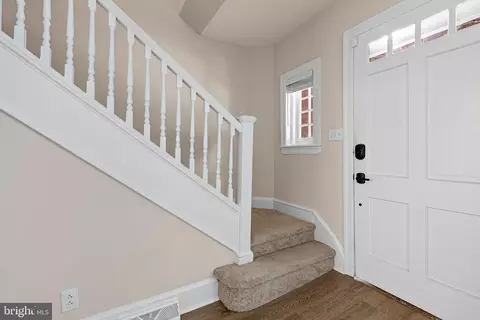 Entry Way - 8 Cedar, Marcus Hook, PA 19061 photo 1 of 4