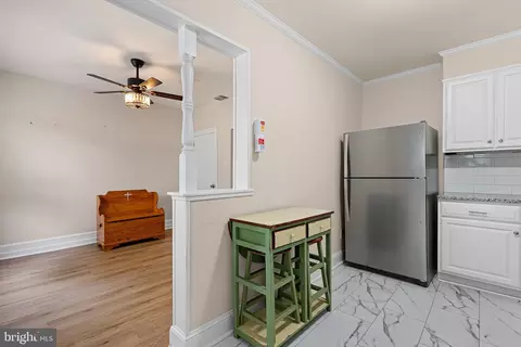 Entry Way - 8 Cedar, Marcus Hook, PA 19061 photo 3 of 4