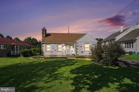 908 E Haverford Rd, Bryn Mawr, PA 19010