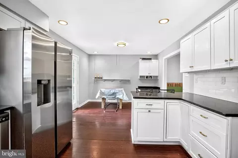 Kitchen - 1745 Larkin Rd, Boothwyn, PA 19061 photo 7 of 7