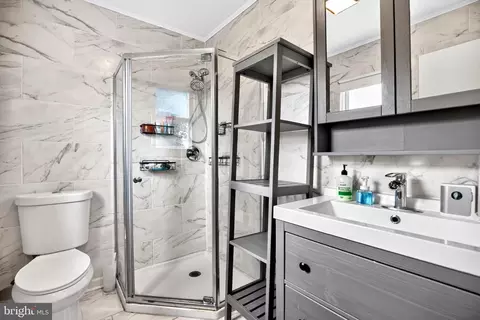 Bath - 1745 Larkin Rd, Boothwyn, PA 19061 photo 1 of 3
