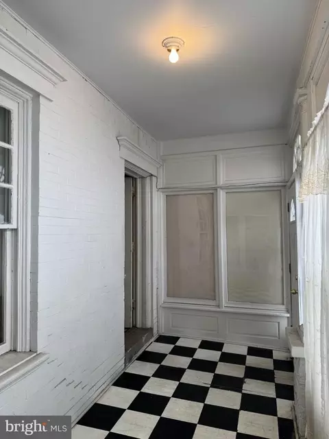 Entry Way - 17 New St, Darby, PA 19082 photo 1 of 4