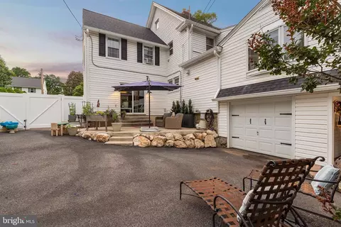 Exterior - 125 N Rolling Rd, Springfield, PA 19064 photo 7 of 12