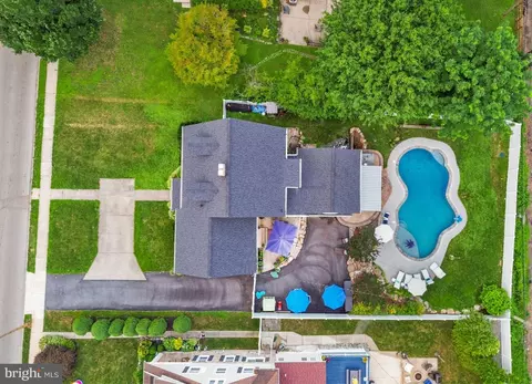 View/Area - 125 N Rolling Rd, Springfield, PA 19064 photo 1 of 1