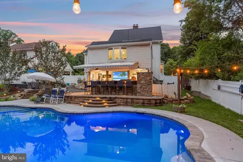 Exterior - 125 N Rolling Rd, Springfield, PA 19064 photo 4 of 12