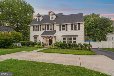 Exterior - 125 N Rolling Rd, Springfield, PA 19064 photo 1 of 12