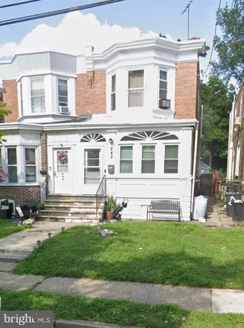 242 Virginia Ave, Folsom, PA 19033