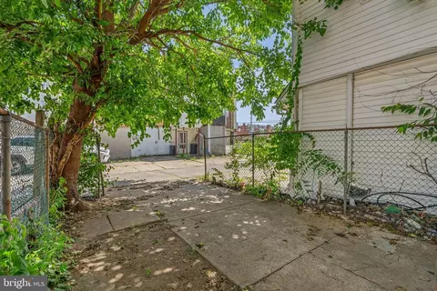 Exterior - 7052 Aberdeen Rd, Darby, PA 19082 photo 3 of 4