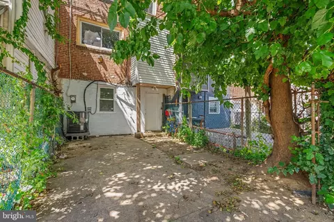 Exterior - 7052 Aberdeen Rd, Darby, PA 19082 photo 4 of 4