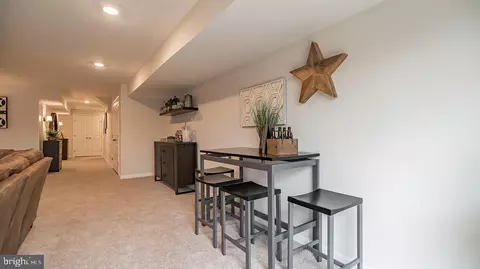 Entry Way - 409 Moore Rd, Wallingford, PA 19086 photo 12 of 13
